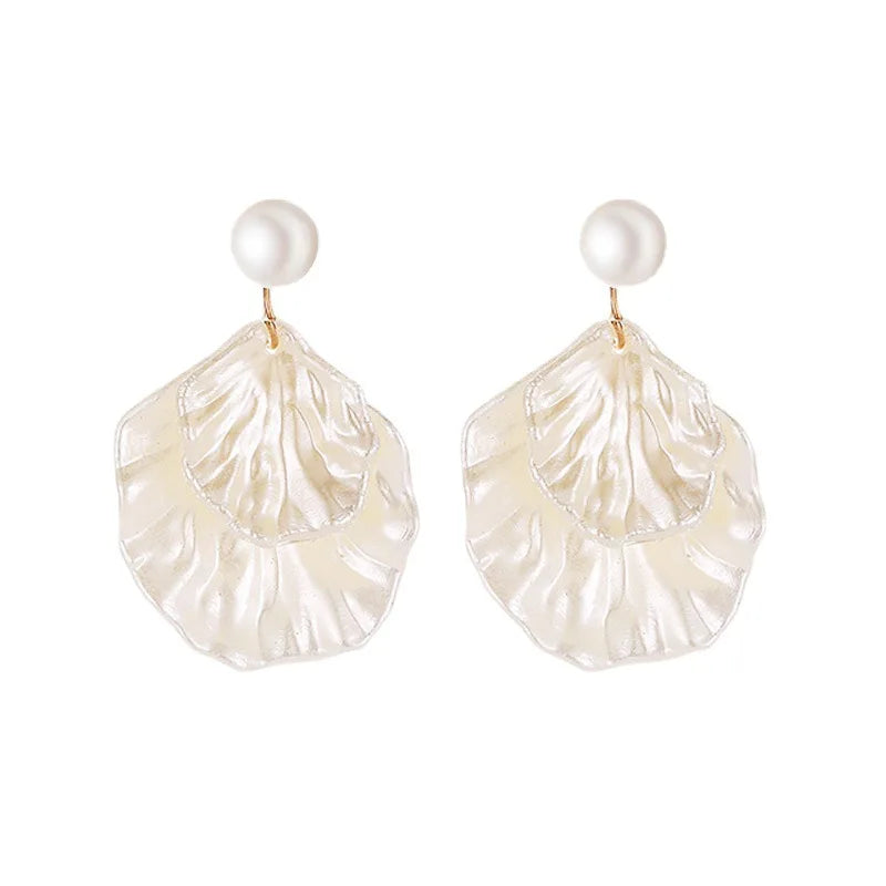 New Pearl Shell Style Women's Earrings in Korea Simple and Versatile Earrings Sweet Fan Shell Earrings Fashion Sweet Bijoux Gift