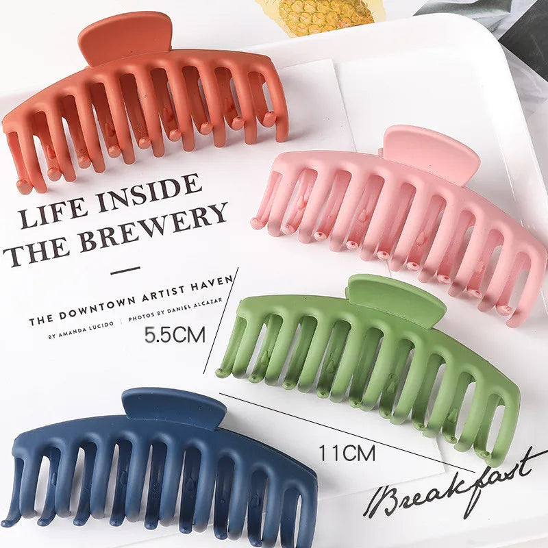 11cm Big Hot Selling Acrylic Matte Candy Color Hair Clips Claw for Women Daily Life Hair Fixed Hair Claw