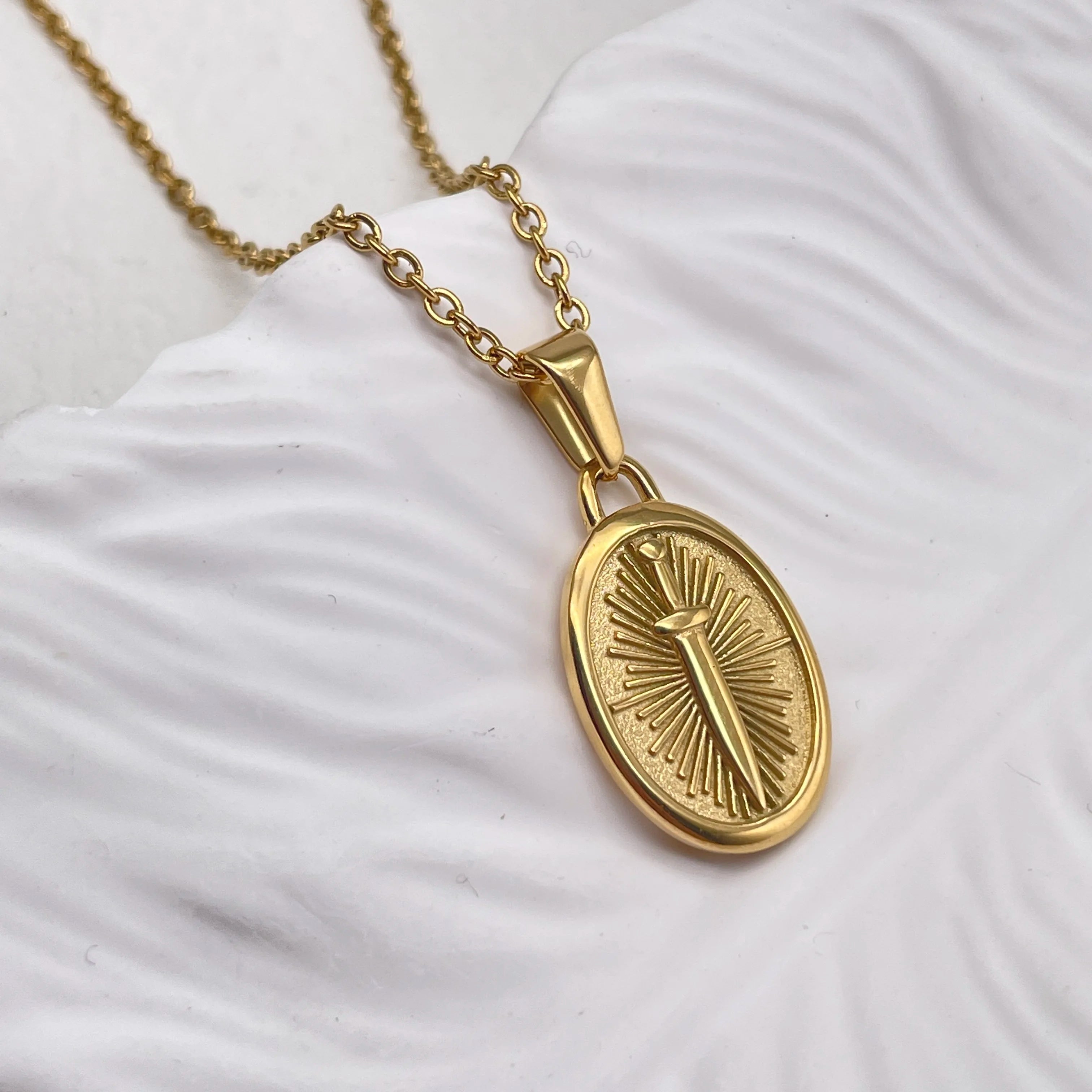 Messia Trendy Custom 18k Gold Plated Stainless Steel Sword Pendant Couple Necklace