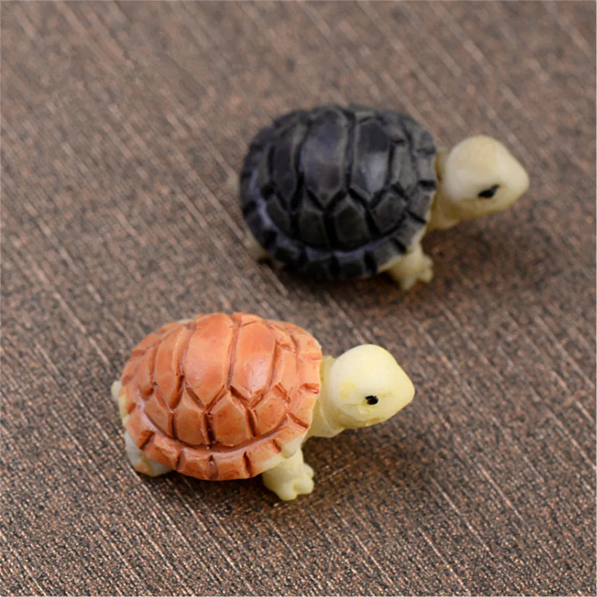 2Pcs Mini Turtles Animal Fairy Garden Miniature DIY Micro Landscape Plants Ornament Decor Toy