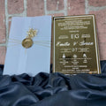 Luxury Gold Mirror Plexiglass Vellum Wrap Jacket Acrylic Wedding Invitation Card With Wax Seal and Dried Flower for Quinceanera