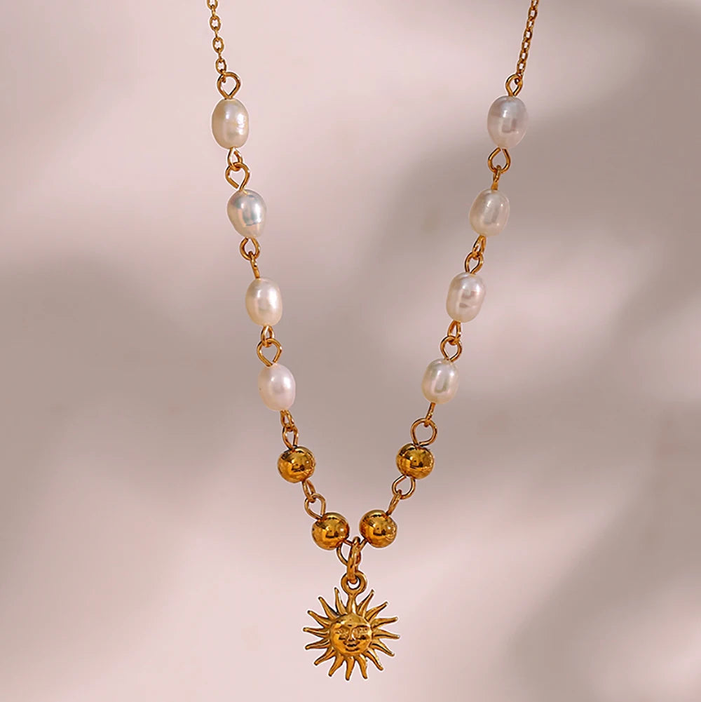Women's Waterproof Tarnish-Free Freshwater Pearl Necklace with Stainless Steel Pendant Link Chain for Gift