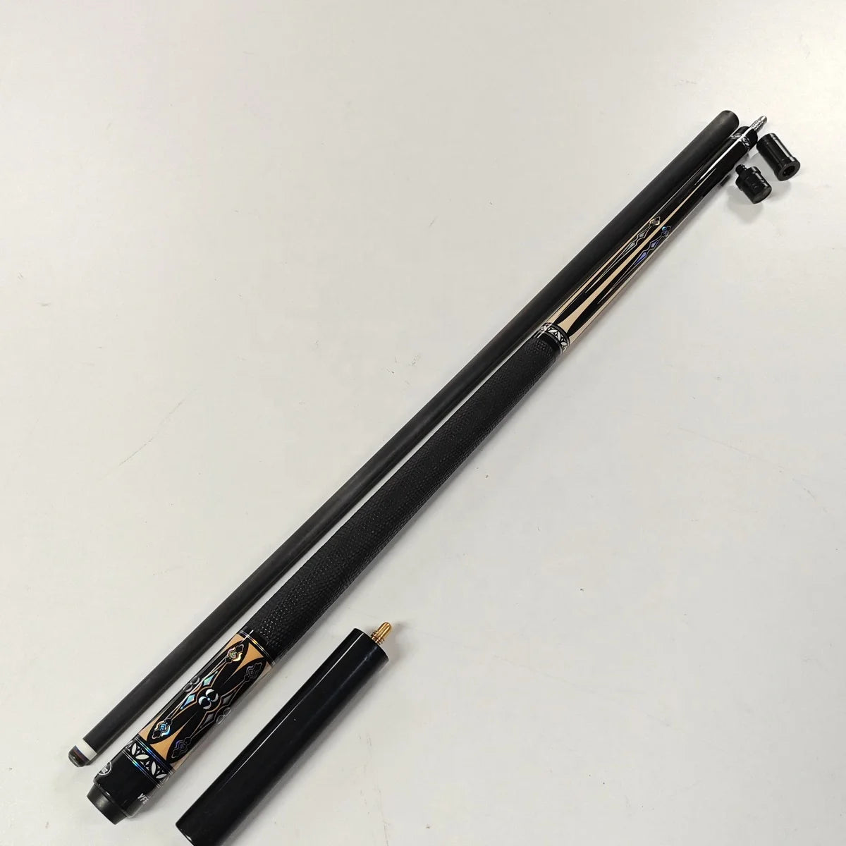 Hot Seller Billiard 100% Real Carbon Shaft Maple Maple Wood Butt 1/2 Pool Cue  58" Length with Extension  and Cue Joint Cover