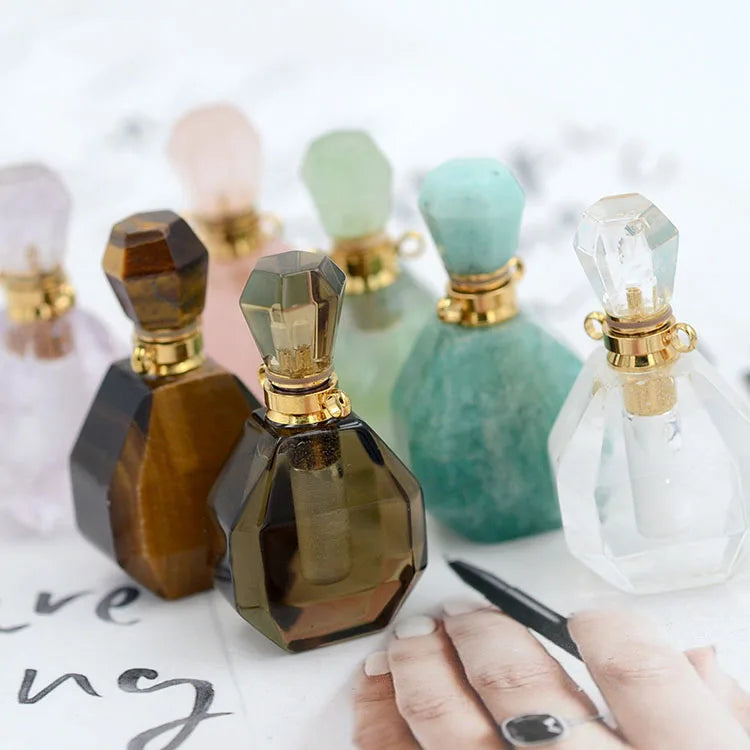 SC Hot Selling Crystal Necklace Pendant Beautiful Divine Agate Original Essential Oil Perfume Bottle Fine Jewelry Necklaces