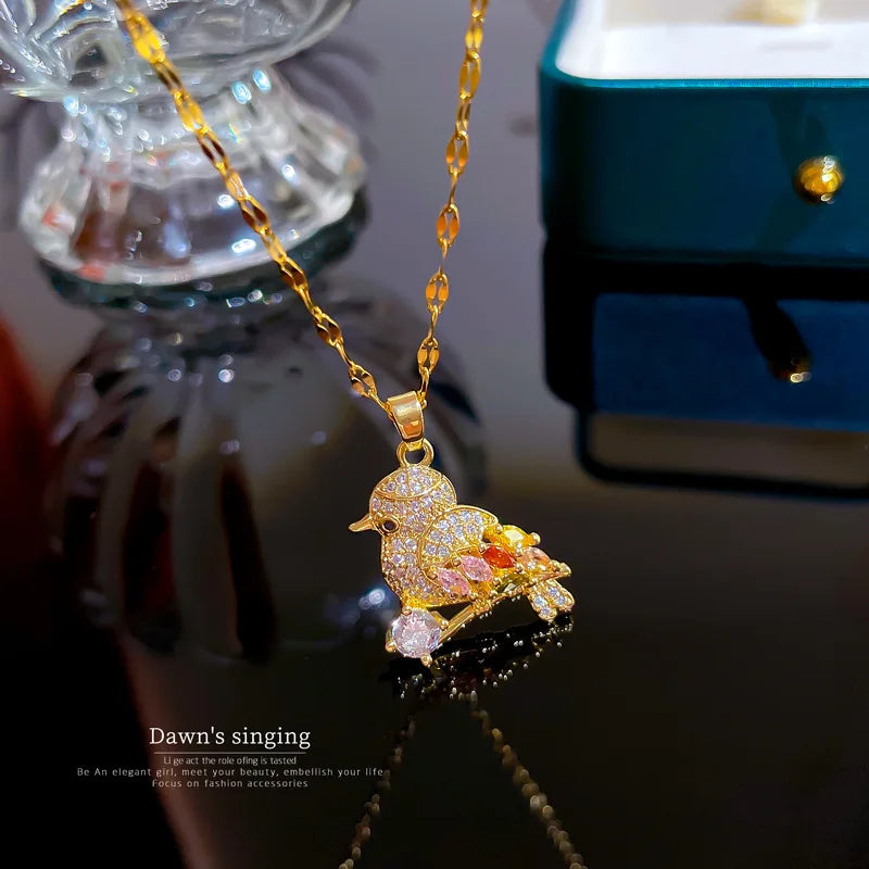 Fashion Exquisite Crystal Rhinestone 18K Gold Plated Stainless Steel Necklace Cute Bird Zirconia Pendant Necklace Jewelry