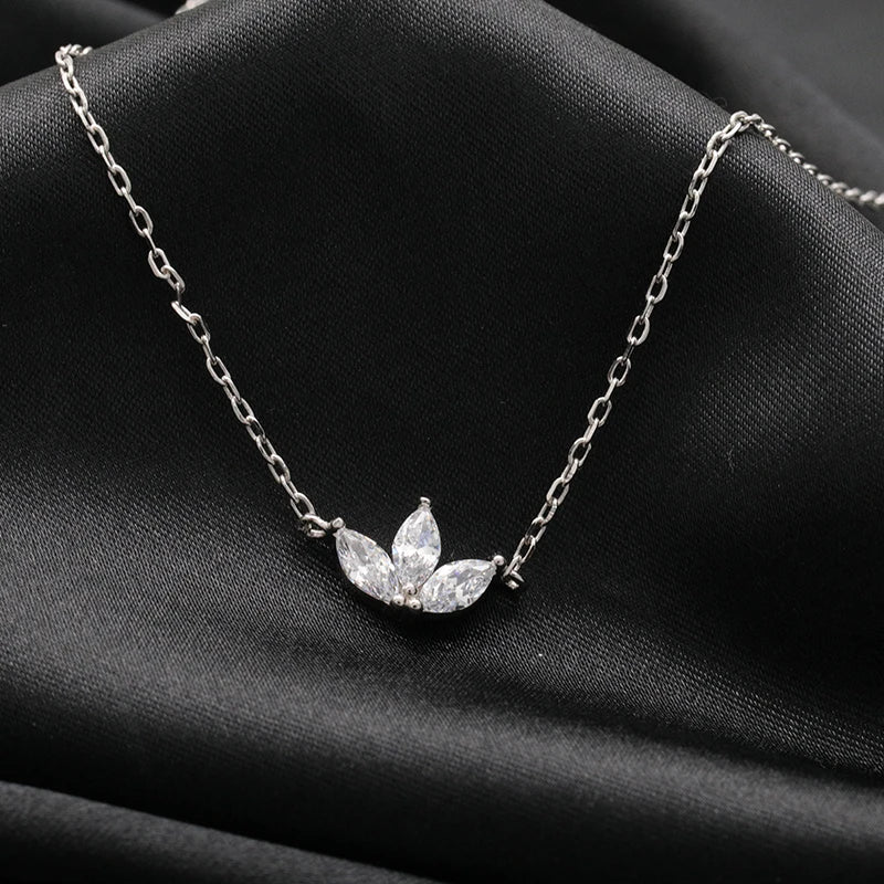 Three Stone Zircon Leaf-shaped Necklace 925 Sterling Silver Necklace for Engagement Wedding Party