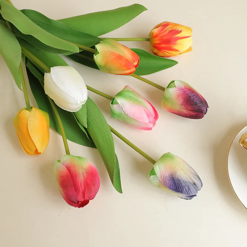 Factory Wholesale Hot Sale Multicoloured Artificial Simulated Tulip Flowers Floral Arrangement for Home Garen Decor Wedding