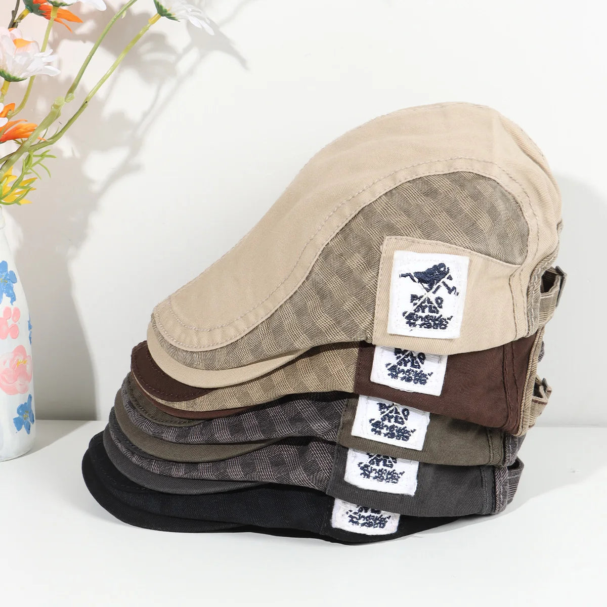 2025 Casual Embroidery Beret - Simple British Painter Style Flat Cap for Men & Women Spring Summer