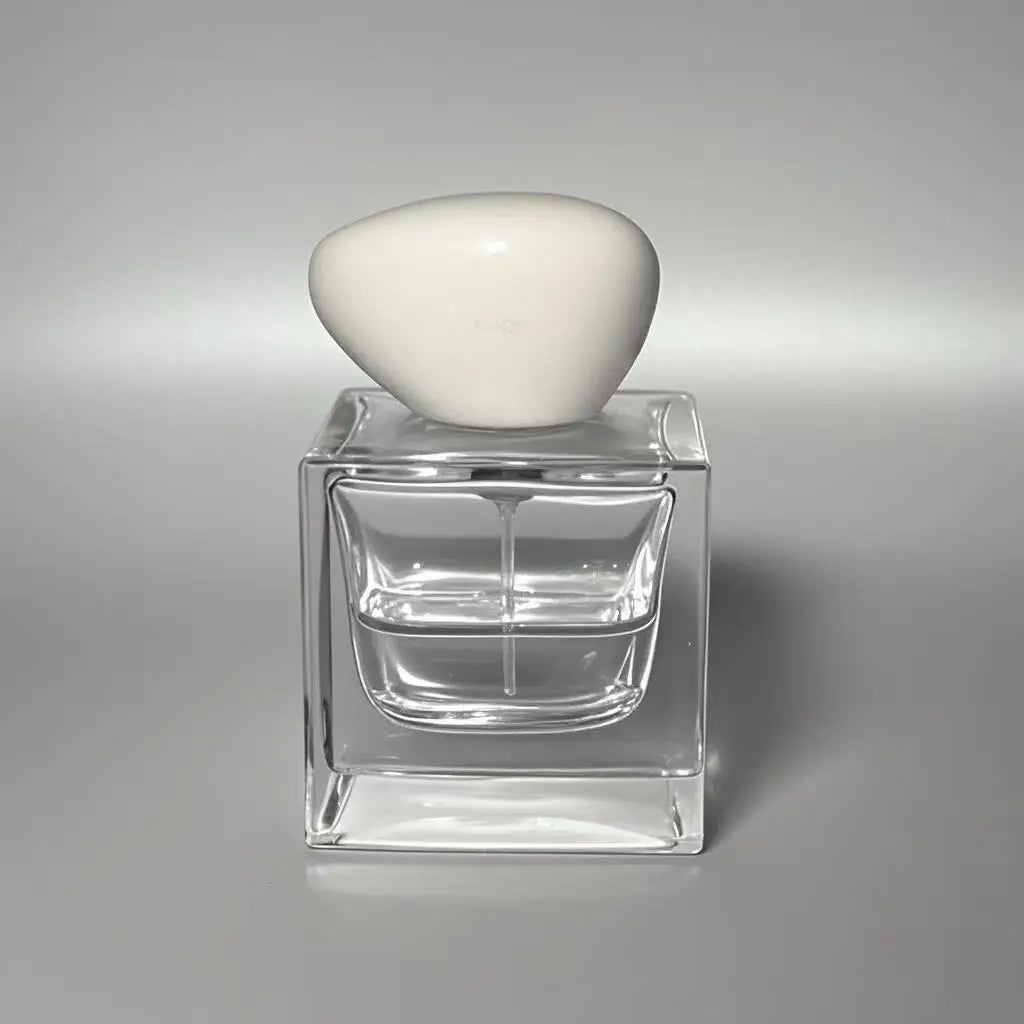 Manufacturer Wholesale Top Quality OEM Shape Natural Resin Perfume Empty Bottle Cap for Cosmetic  Perfume Bottle Cap Lids