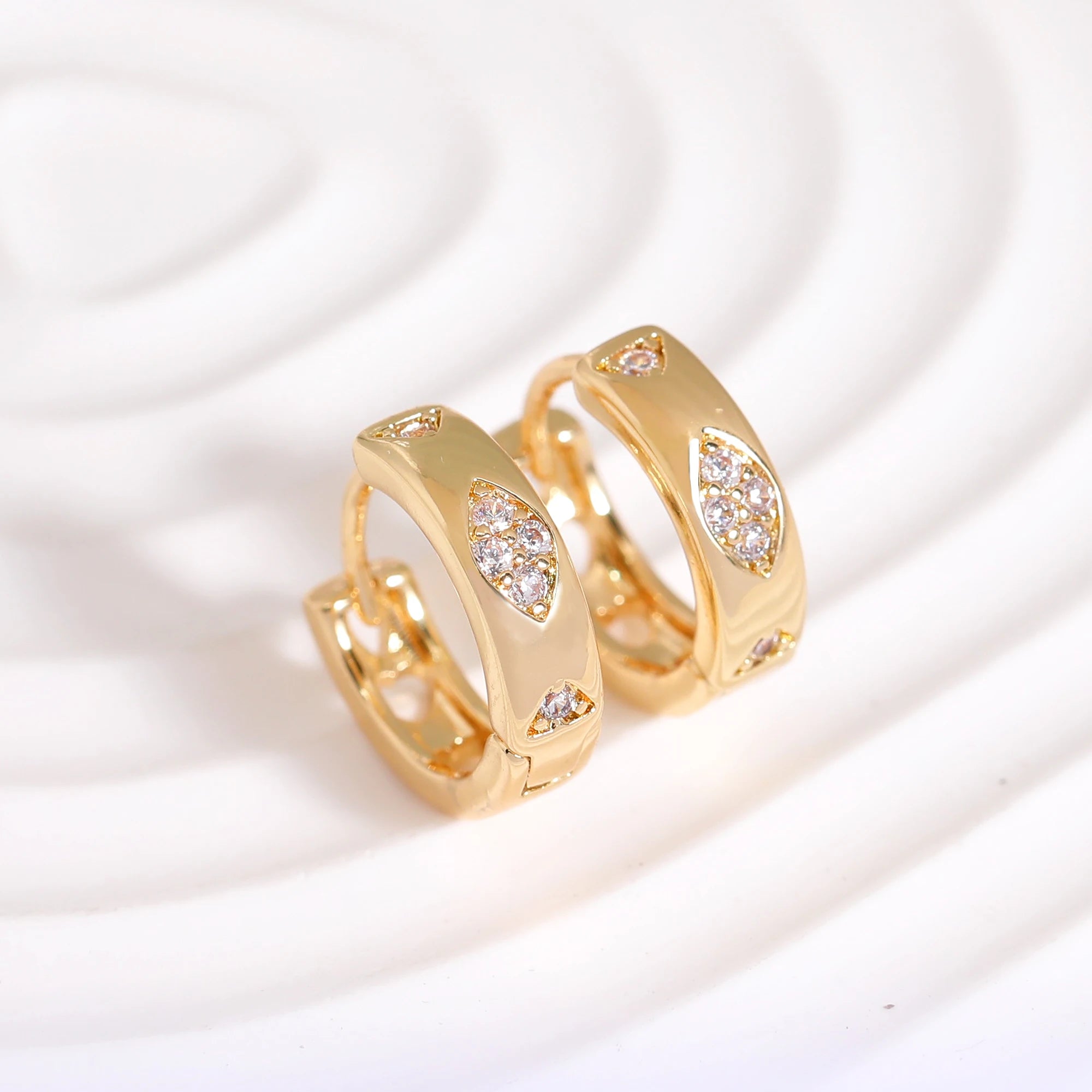 New Design Cheap DIY Brass Earrings Accessories Charming Hoop Earring Findings for Trendy Engagement Jewelry Making