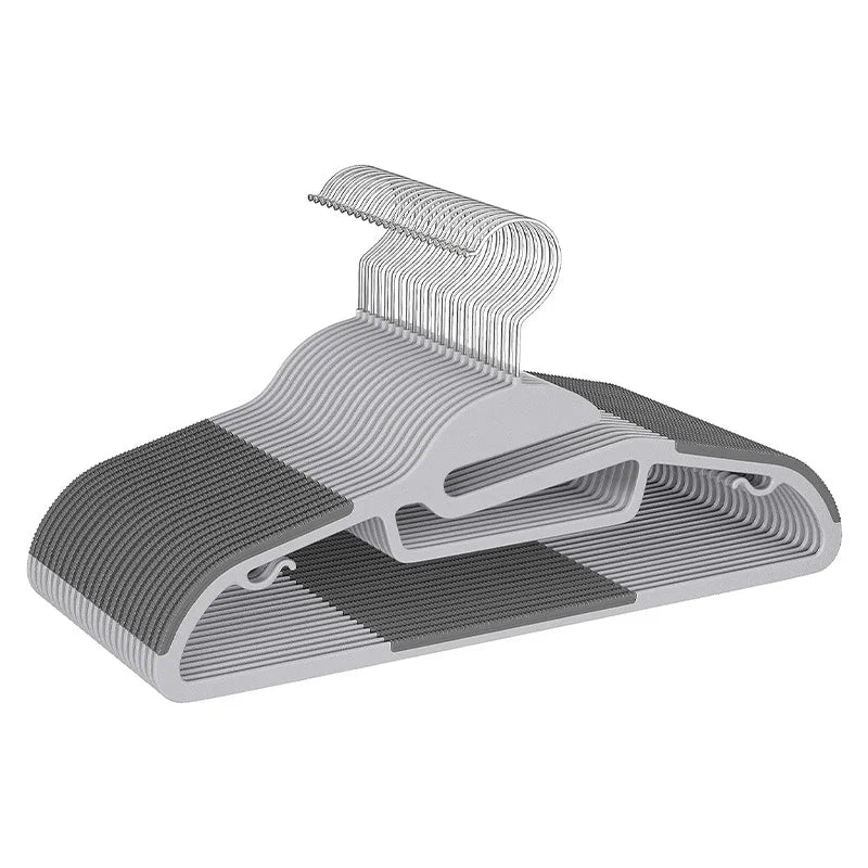 Space Saving 17 Inch  Non-Slip 0.2" Thickness Clothes  Plastic Coat  Hangers   with 360 Hooks