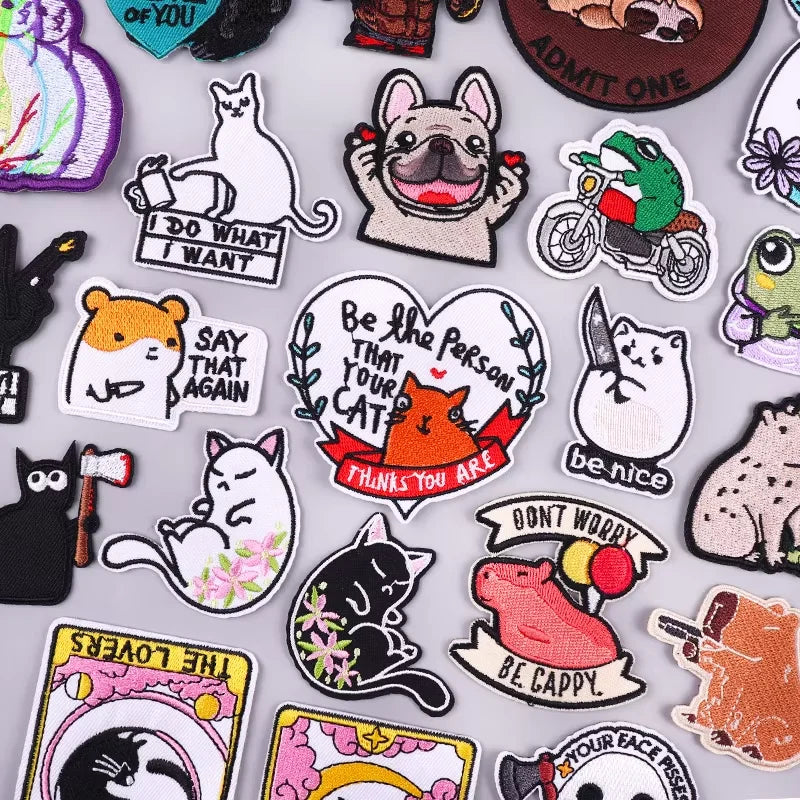 Wholesale Custom Design Patches kawaii Cartoon/Animal Cute Embroidered Patches Cat Dog Iron on Embroidery Patches for Clothing