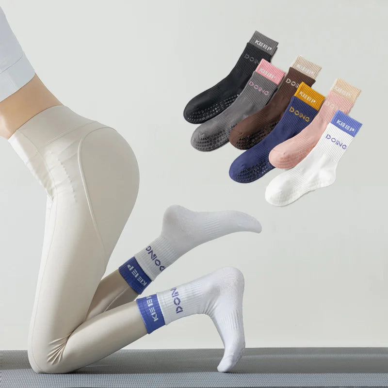 Seamless Casual Custom Logo Grip Barre Trampoline Socks Pilates Non Slip Yoga Socks Lulu Compression Cotton Tube Crew Socks Body