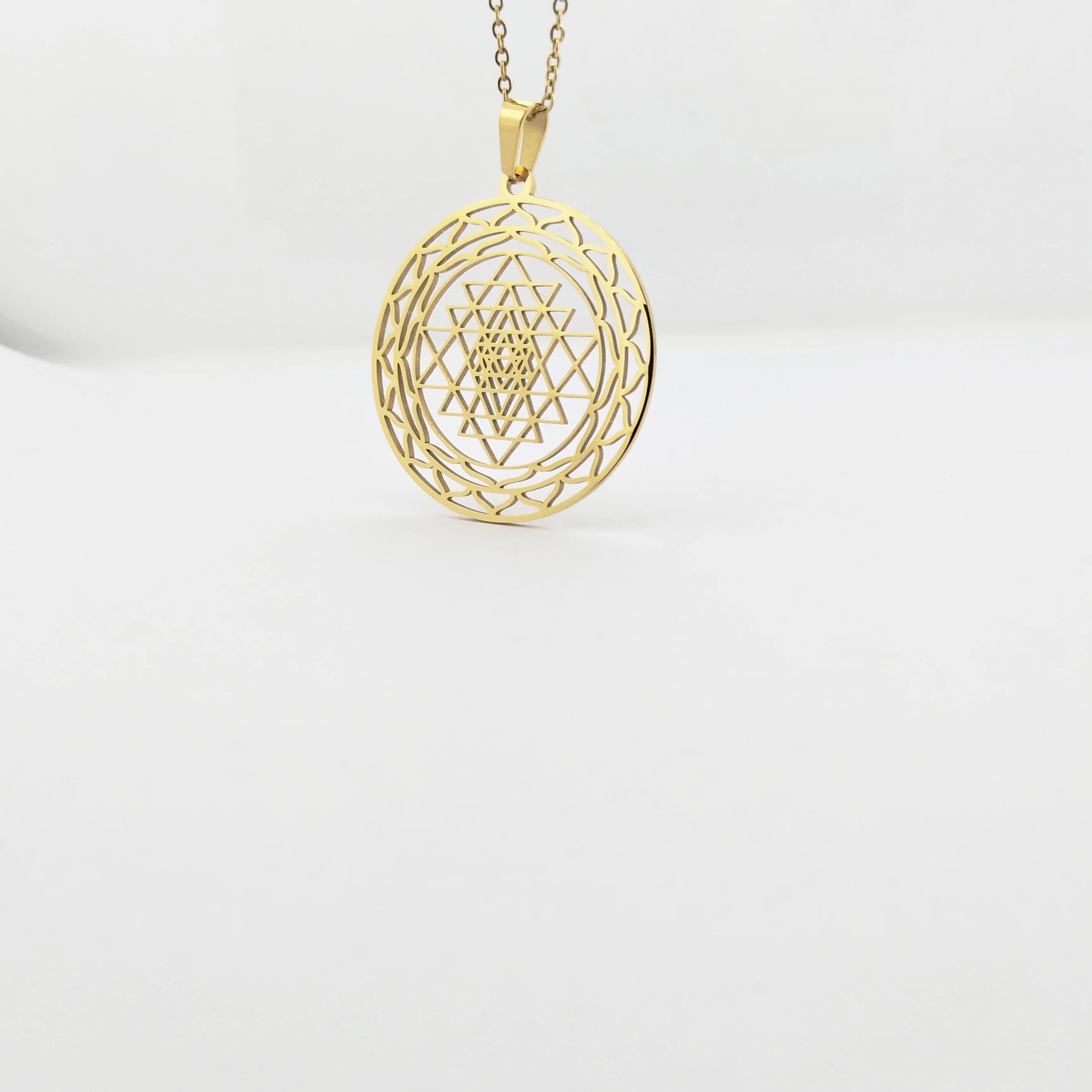 Stainless Steel Bracelet Yoga Sri Yantra Necklace Stainless Steel Locket Pendentif Acier Inoxydable