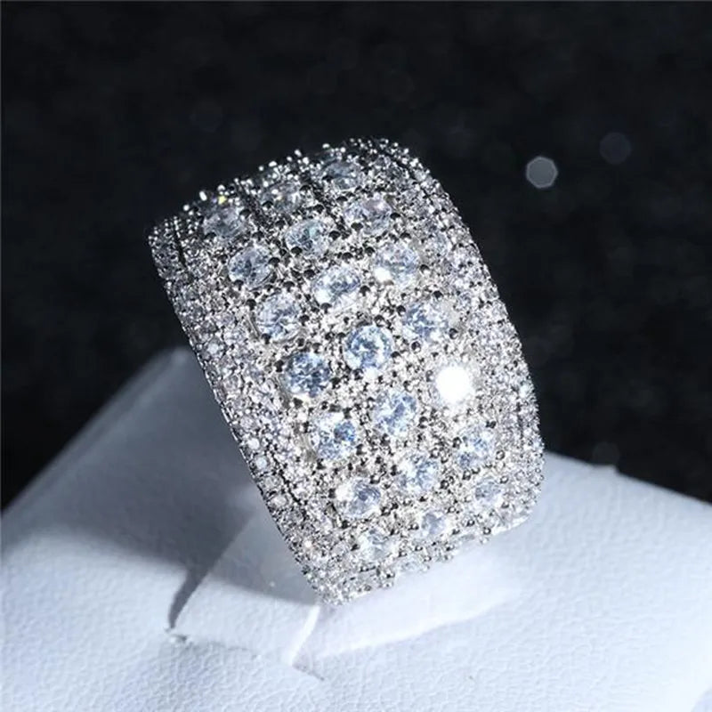 Huitan Wholesale Good Price Custom Silver Plated Ring Unisex Design Shiny Diamond Cubic Zirconia Eternity Rings for Woman