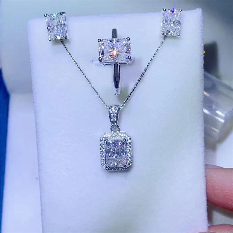 Au750 Ring Pendant Necklace Earrings Shaped Reddean Cut Mulberry Stone 3 Piece Set