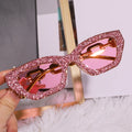 2026 Cat Eye Bling Glitter Luxury Designer Sun Glasses Gold Chain Arm Shades Customized Rhinestone Party Sunglasses for Woman