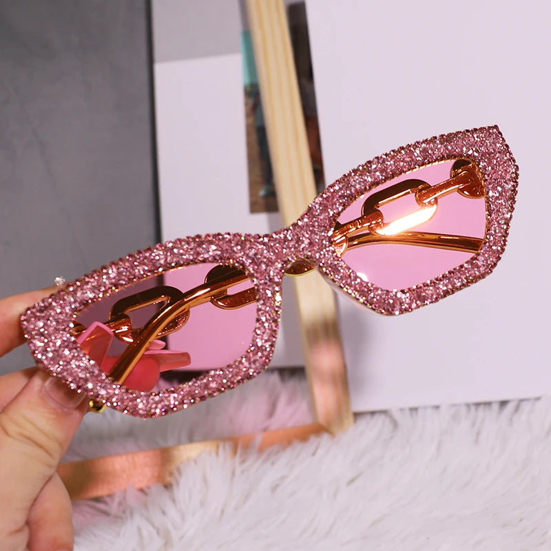 2026 Cat Eye Bling Glitter Luxury Designer Sun Glasses Gold Chain Arm Shades Customized Rhinestone Party Sunglasses for Woman