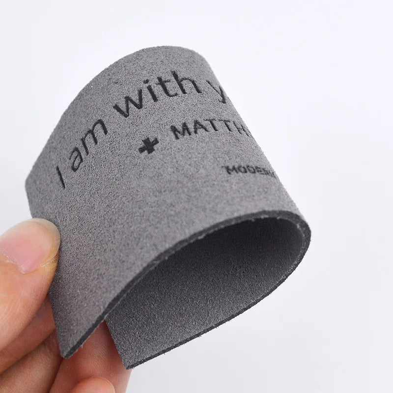 Custom Luxury Soft Suede Pu Leather Name Hang Tags Logo Pu Leather Name Luggage Tag for Clothes Jeans Etiquetas De Ropa