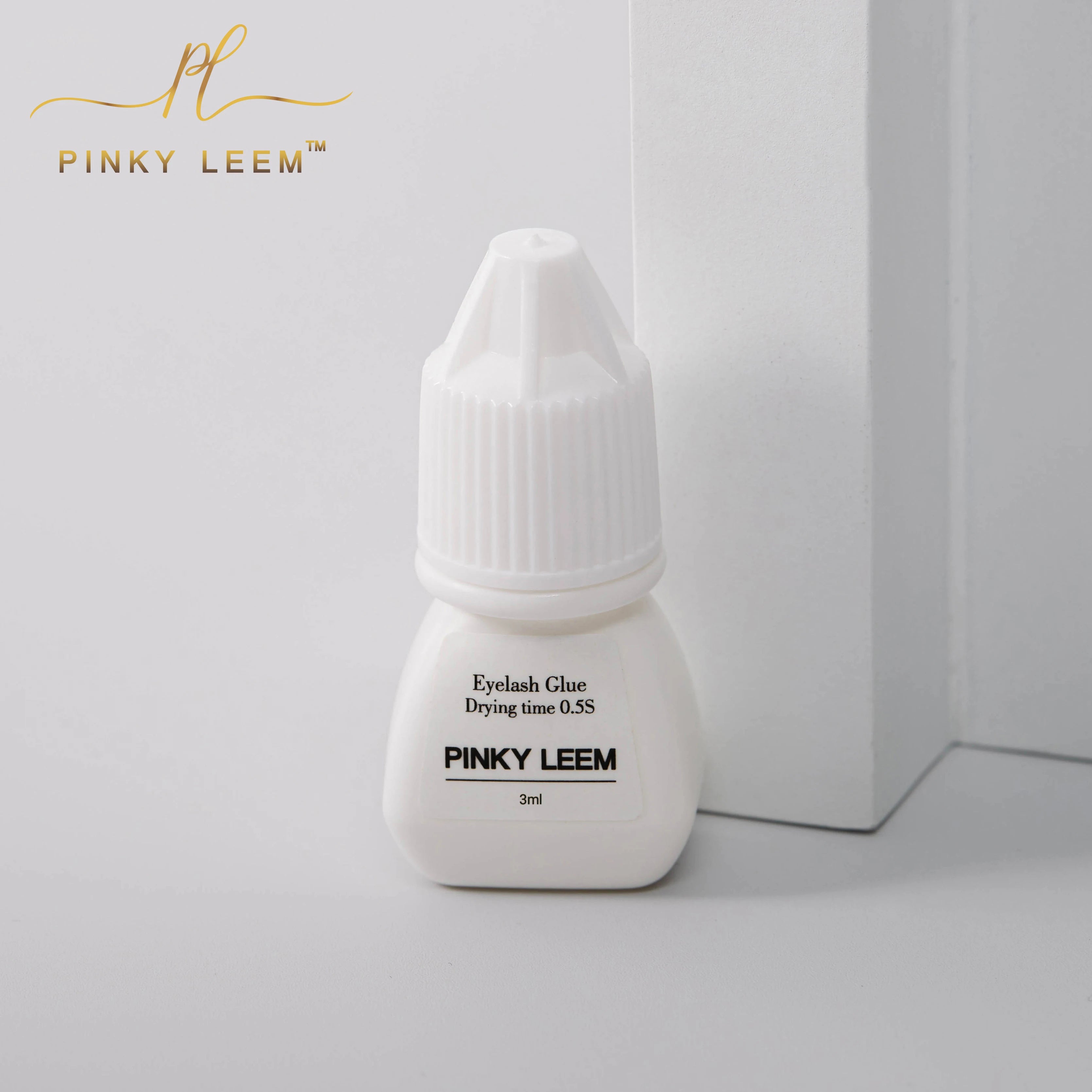 Pinky leem Custom Your logo Eyelash Extensions Sensitive Eye Waterproof Adhesive Lashes Black Eyelash Glue Manufacturer