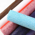 Professional Manufacturer of 80gsm to 150gsm Different Color of PP Embossed Non Woven Fabric for Shopping Bag