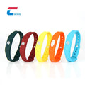 Hot Selling 13.56Mhz Rfid Waterproof Silicone Wristband Custom Logo Festive Event Access Control Promotional NFC Bracelet