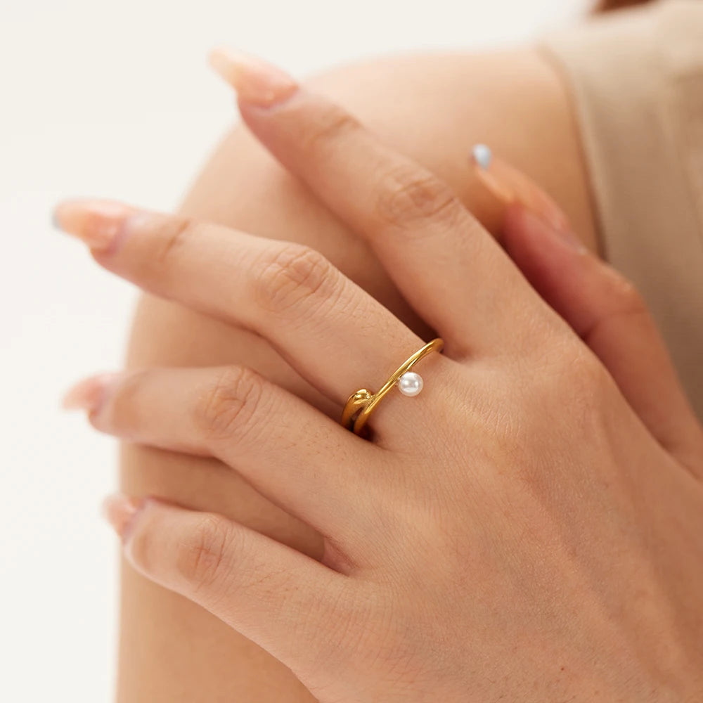 Dainty Stainless Steel 18K Gold Plated Interwoven Cross Mother of Pearls Adjustable Open Finger Rings for Women