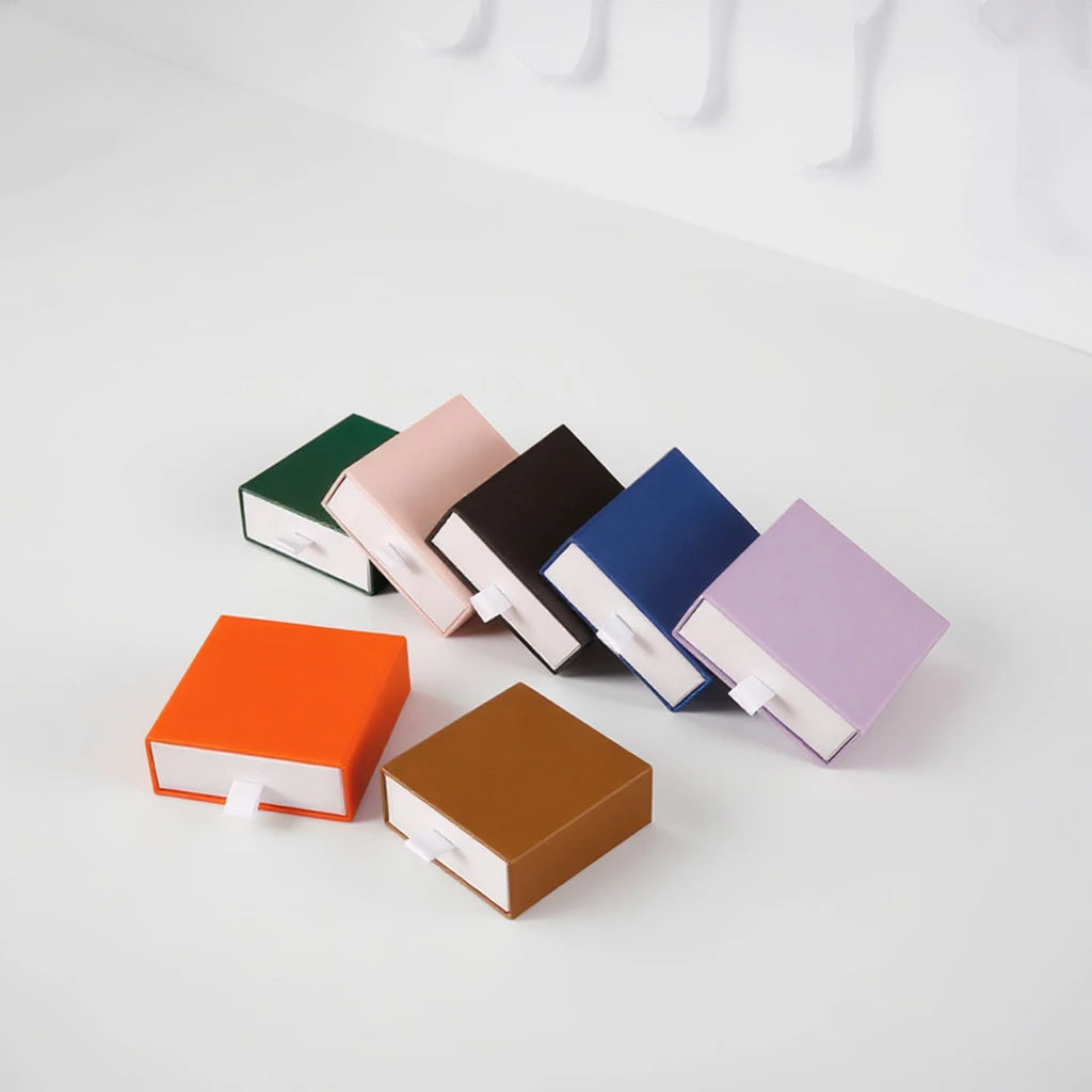 8*8*3.2cm Luxury Cardboard Sliding Drawer Box Colorful Velvet Insert for Earring Bracelet Jewelry Packaging White Velvet Insert