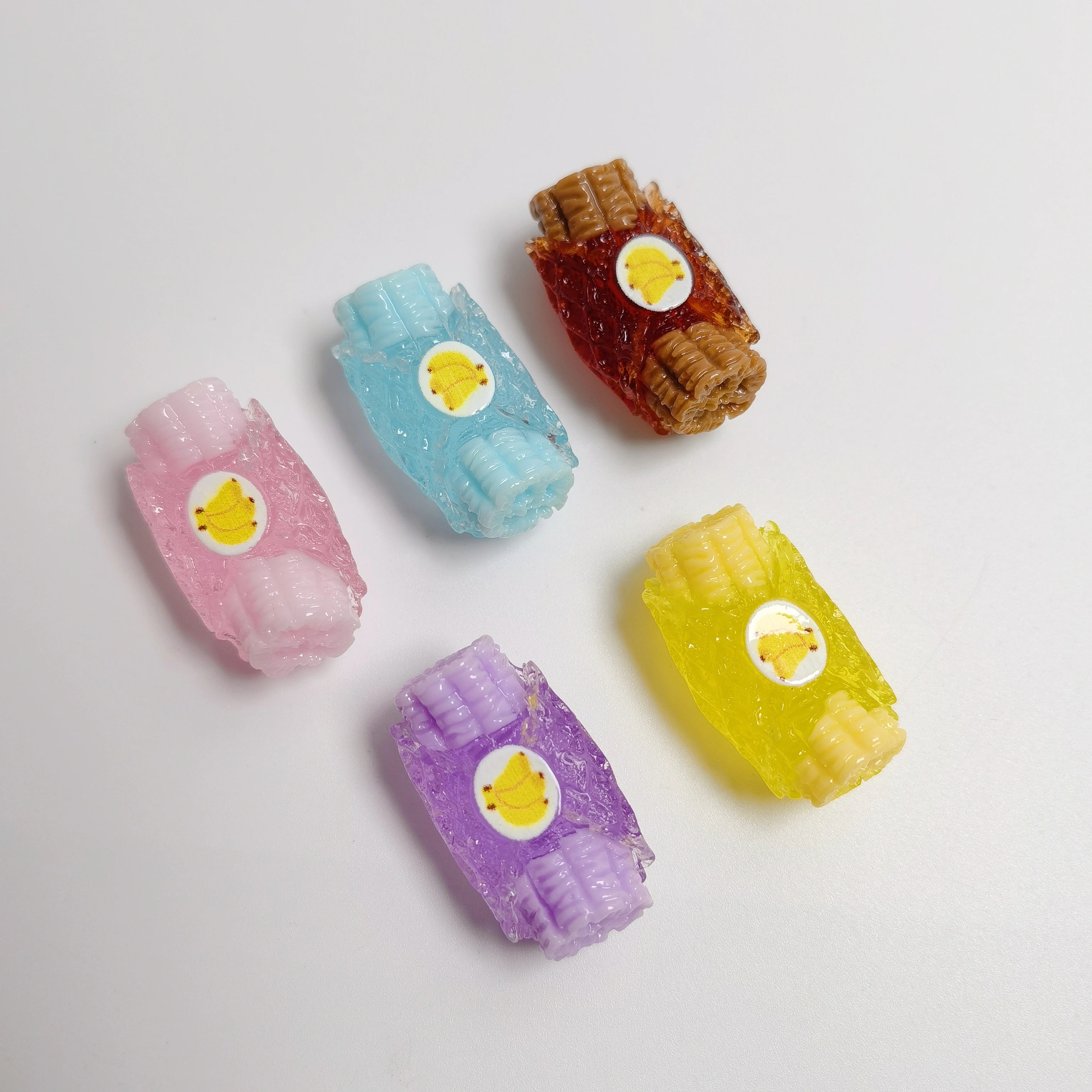 100pcs Simulated Resin Banana Cake Roll Sweet Miniature Fruits Figurine DIY Jewelry Desk Ornaments Phone Case Decoration
