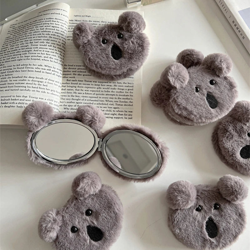 2023 News Bear Shape Pocket Animal Mirror Double Sides Fluffy Cute Mini Cosmetic Mirrors