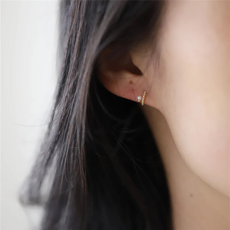 Hot Sales Minimalist Jewelry Designer Sterling Silver Small Pearl Stud Earrings