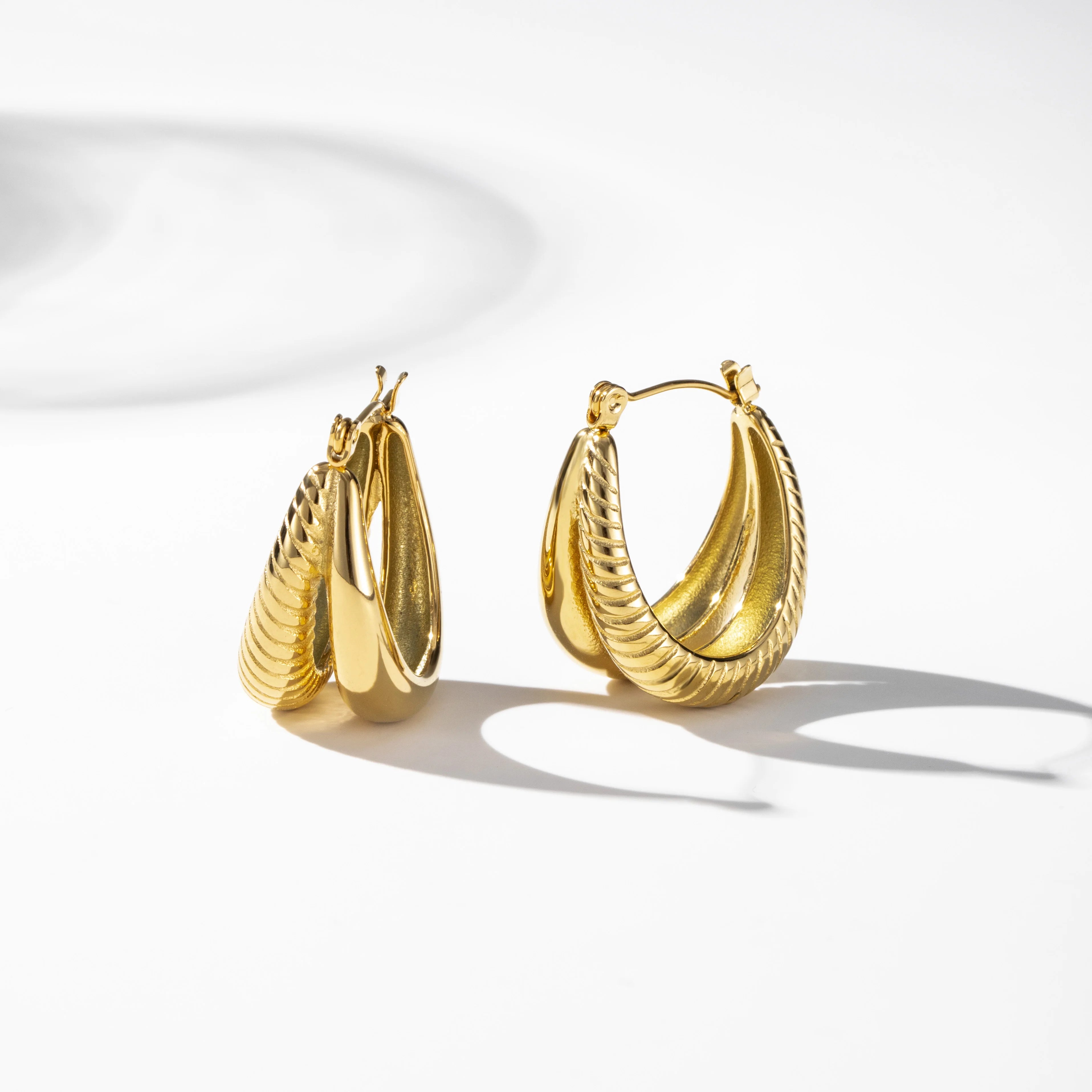 YF5013 Minimalist Geometric Non Tarnish Jewelry 18k Gold Plated Stainless Steel U Shape Earring Chunky Hoop Earrings for Women