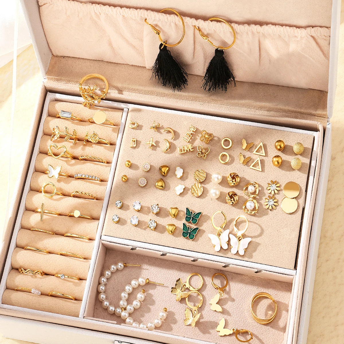 Hot Sell Gold Fashion Women Jewelry Set  butterfly Pearl Hoop Stud Earrings Set Heart Ring Set Party Accessories Without Box