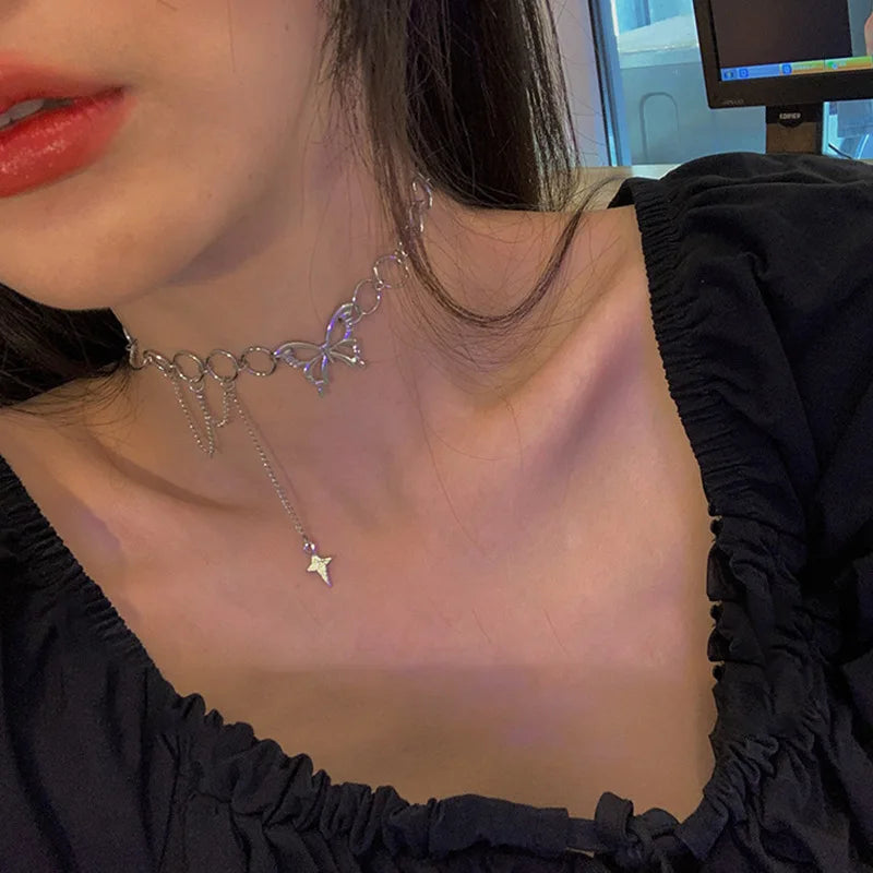 2021 Hot Wholesale Butterfly Clavicle Chain Necklace Alloy Fashion Necklace for Women