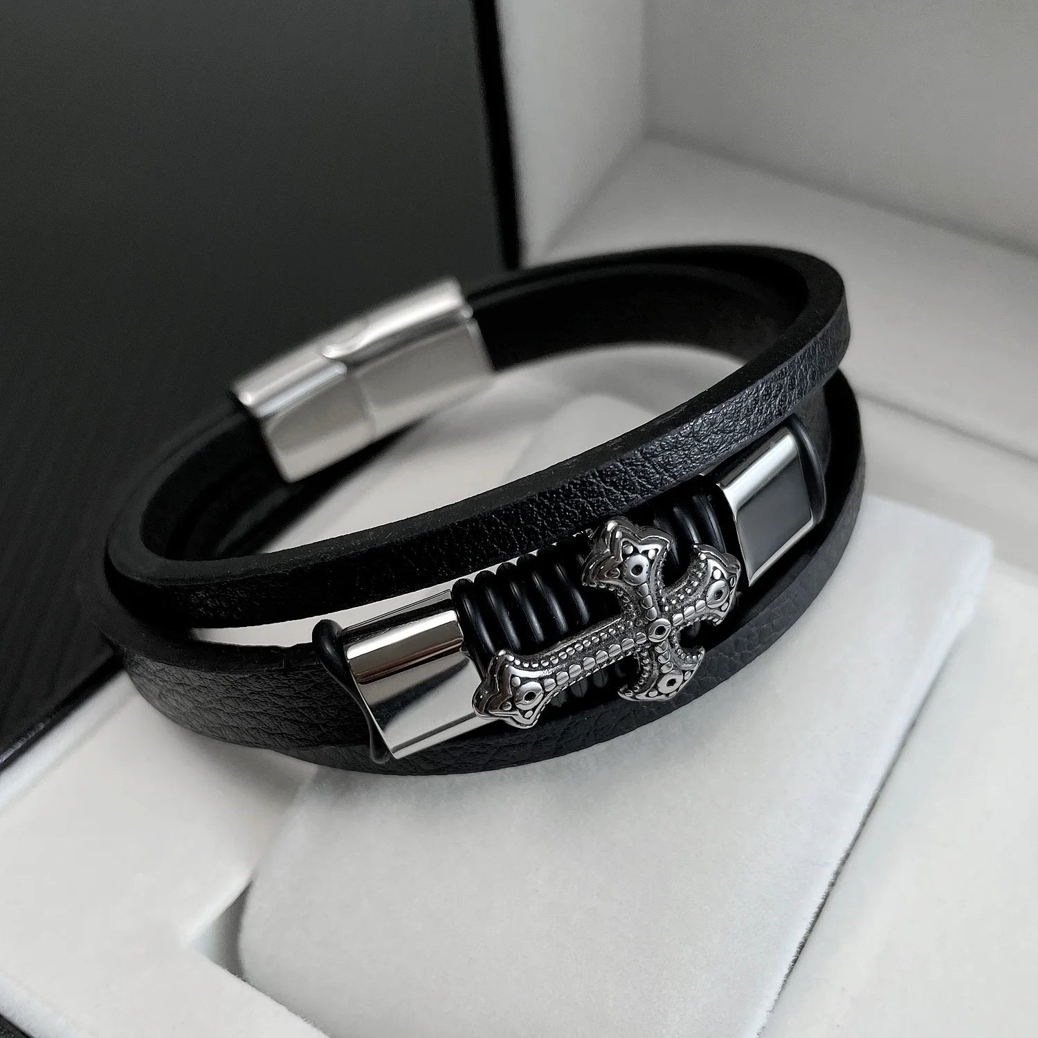 Fashion Men's Jewelry Cross Stainless Steel Bracelet With Magnetic Clasp 10mm Multilayer Genuine Leather Cuff Bracelet PH1495