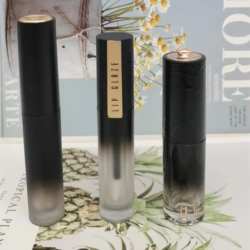 Wholesale New Cosmetic Lip Gloss Bottle Box Transparent Gradient Black Gradient Gold Lid Lip Gloss Tube