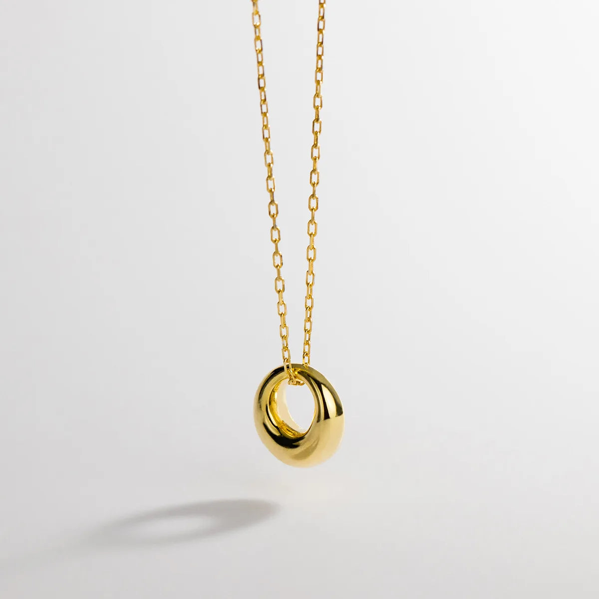 925 Sterling Silver Irregular Geometric Round Shape Pendant Minimalist Gold Plated Party Necklaces Fashion Jewelry for Women