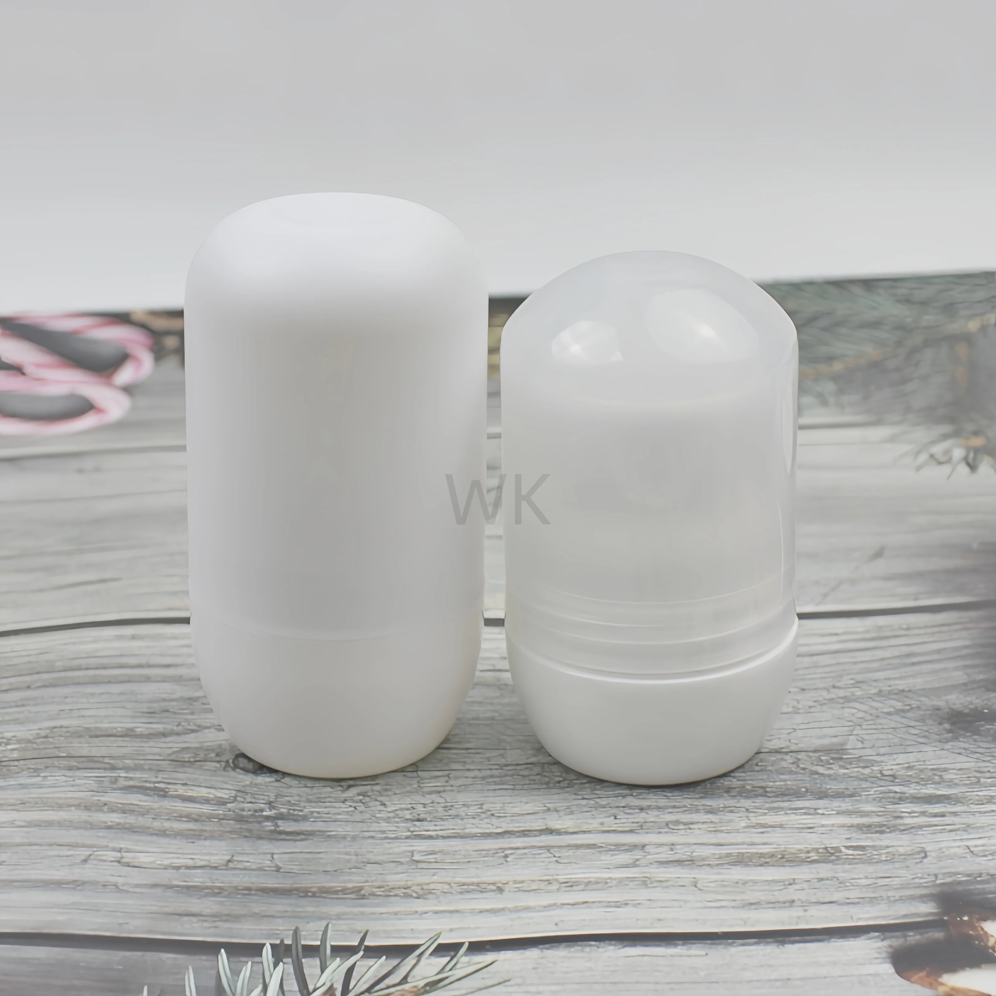Cosmetic Roll Bottle 50ml Empty Plastic Deodorant Roller With Matte Finish Essential Oil Roll Bottle Packaging
