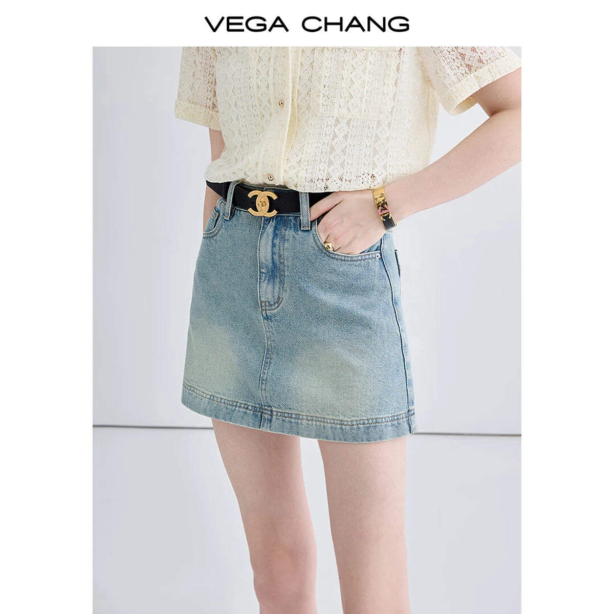 VEGA CHANG Stylish Vintage  Washed Finish A- Line Silhouette Versatile for Daily/Party Looks High - Waisted Denim Mini Skirt