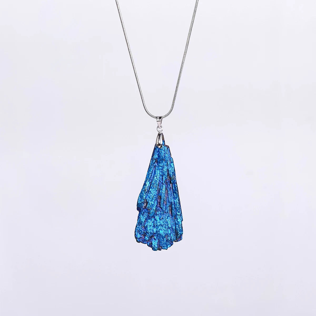 Wholesale Natural Crystal Healing Electroplate Carving Blue Feather Pendant for Gifts
