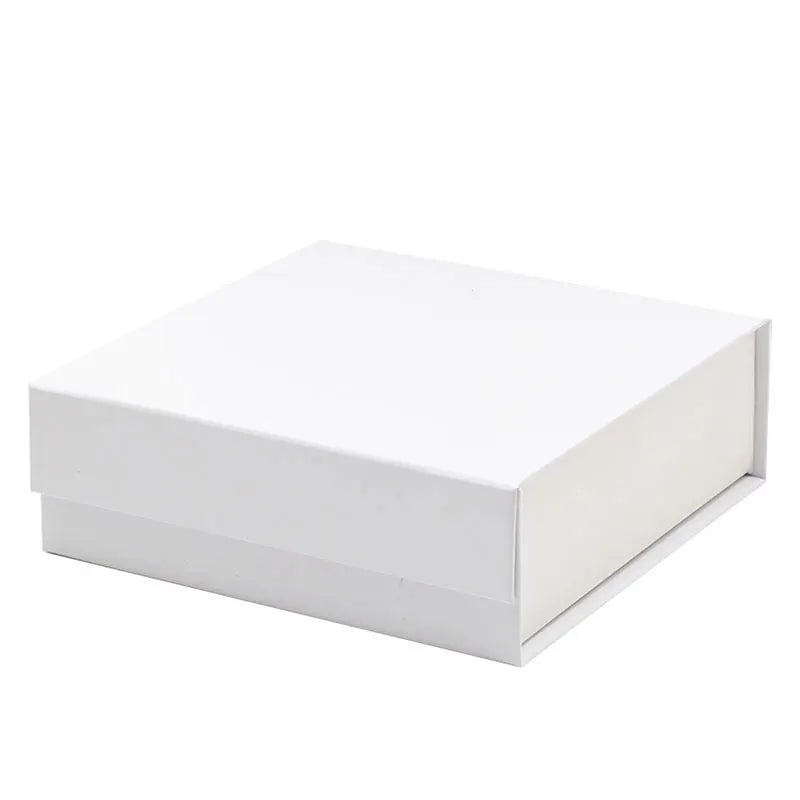 Low MOQ Recyclable Rigid White Magnetic Closure Gift Box with Magnetic Catch