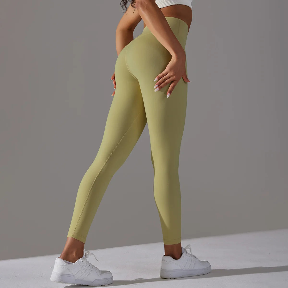 2024 Wholesale Trendy High Waist Full Length Yoga Leggings Women Seamless Spandex/Nylon Sports Elastic Scrunch Butt Fitness