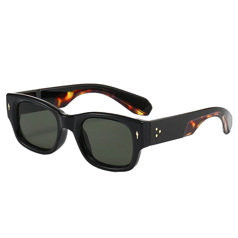 Custom Logo 2025 Fashion Vintage Leopard Green Punk Sun Glasses UV400 Gradient Shades Square Rivets Sunglasses for Men Women