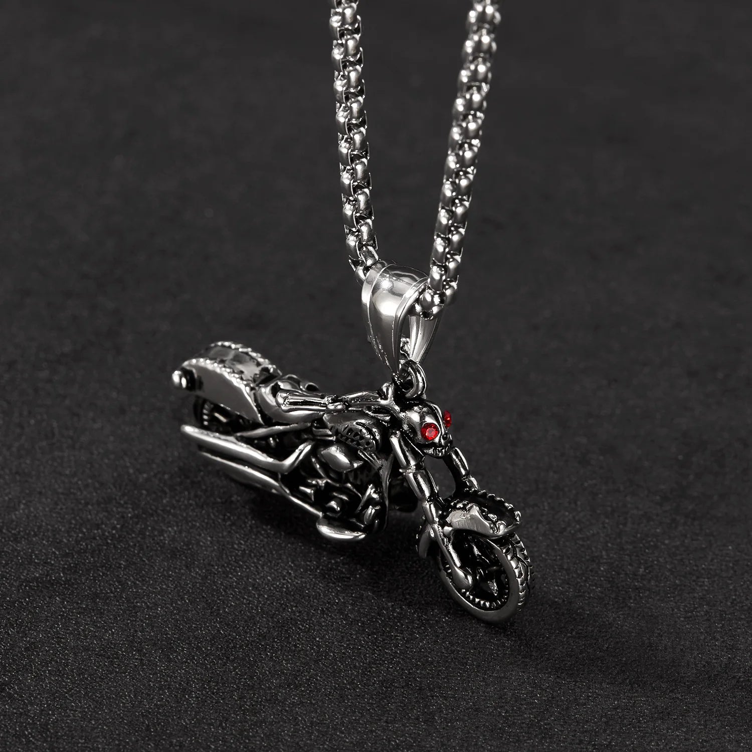 Luxury Fashion Hip Hop Stainless Steel Biker Motorcycle Motor Bike Pendant Necklace Jewelry for Men Boys Punk Retro Jewelry