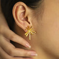 18K Gold Plated Stainless Steel Non Tarnish Waterproof Jewelry Hypoallergenic Flower Women Stud Earrings