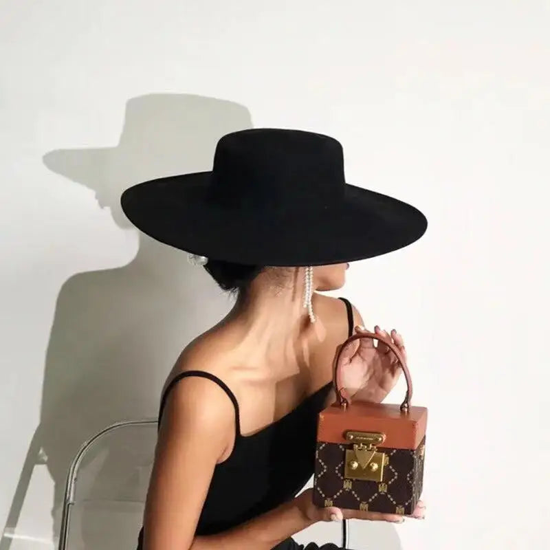 New Flat Top Wide Brim Woolen Felt Hat Bowler Hat Jazz French Fedora Hats Women Wholesale