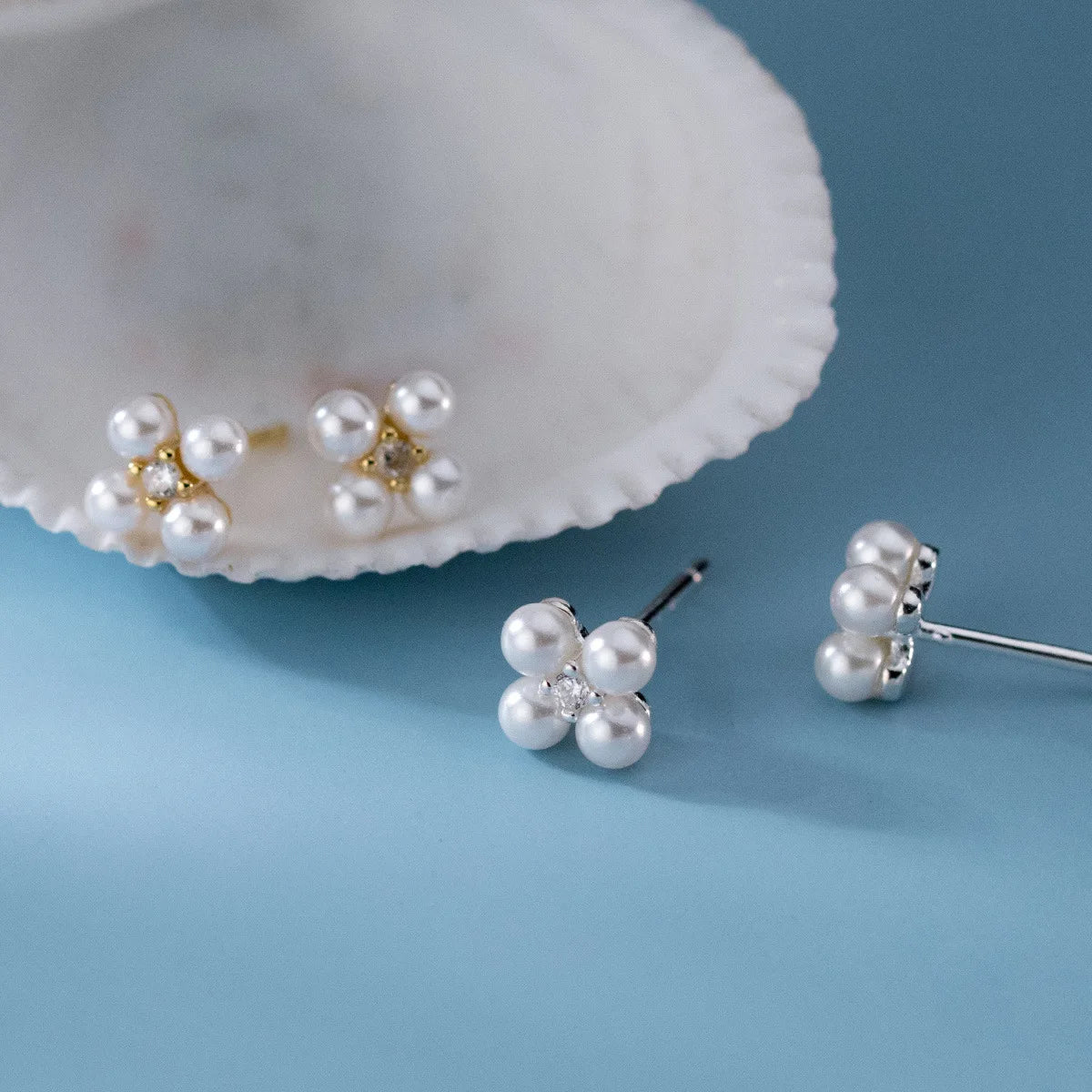 Fashion Jewelry 925 Sterling Silver Earrings Flower Shaped Four Pearls Zircon Gold Plated Stud Earrings for Women