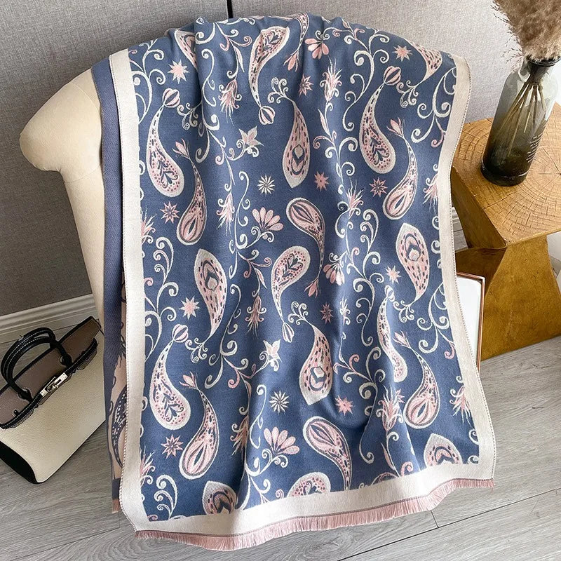 Custom 2023 New Polyester Women's Paisley Long Cashew Flowers Winter Outdoor Warm Windproof Pashmina Travel Shawl