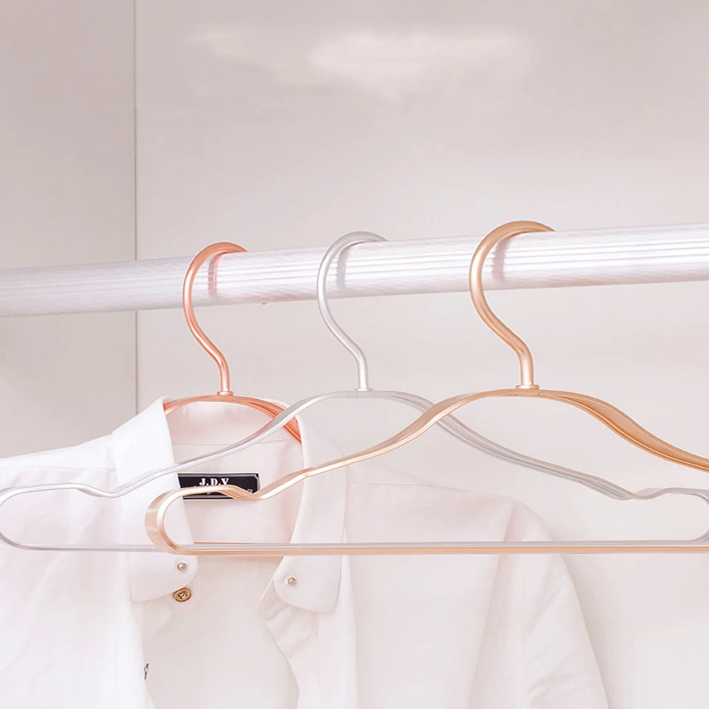 Fashionable Gold Aluminium Clothes Hanger Single-Tier Cloth Drying Rack Office Living Room Use Hotel Organizer Pants Clip Style