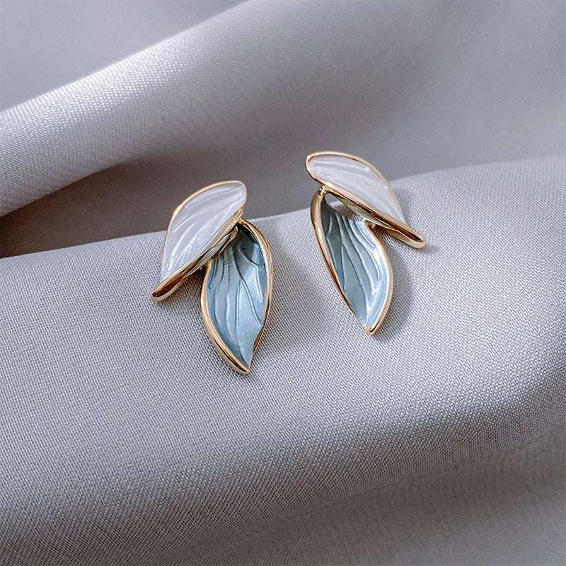 Korean New Arrival Metal Trendy Summer Fresh Lovely Sweet Grey Leaf Dangle Earrings for Women Fashion Metal Jewelry